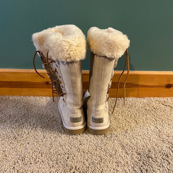 PERFECT ugg boots size 7 - Picture 5 of 8